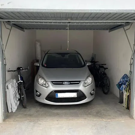 New Stylish Front 公寓 库列拉